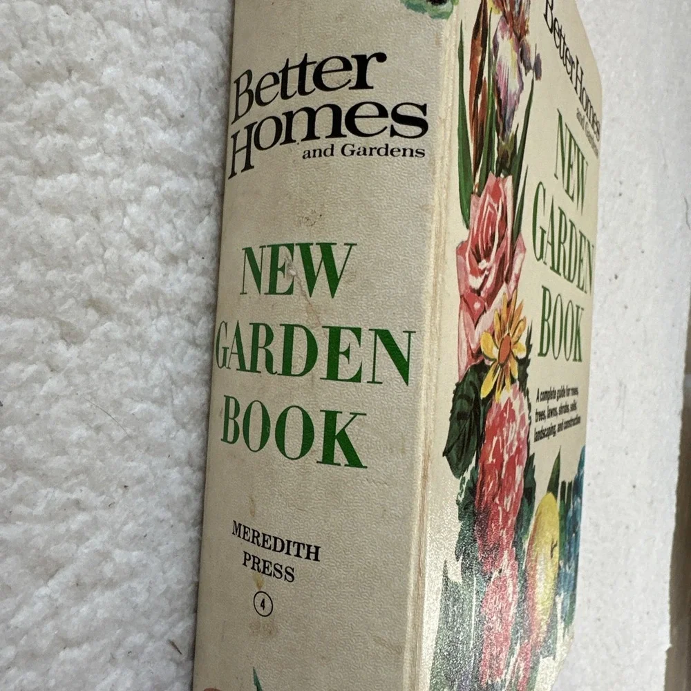 Better Homes and Gardens New Garden‎ Book Vintage 1968
